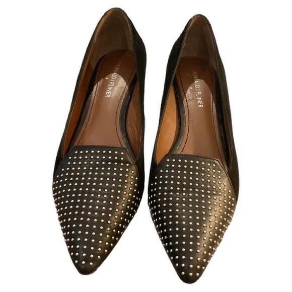 Women's Donald J Pliner Black suede & Leather Studded Kitten Heels Size 7M - Picture 3 of 10